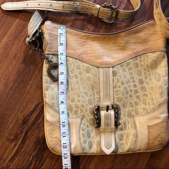 Arcadia Leather Italian Messenger Handbag - Picture 7 of 8